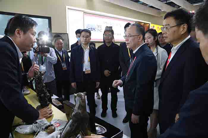 山西瑞来金钱石雕进博会展风采